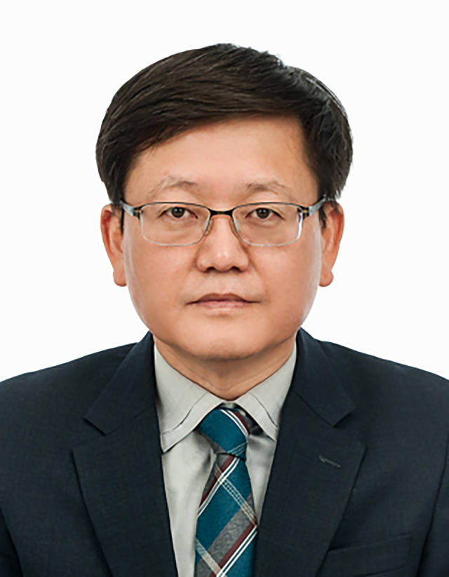 문재인 대통령은 29일 오전 신임 고용노동부 차관에 임서정 고용부 정책실장을 임명했다. 연합뉴스
