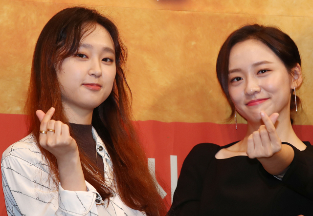 배우 류혜영(왼쪽), 박지현이 1일 오후 서울 강남구 임피리얼팰리스 호텔에서 열린 올리브 채널 드라마 