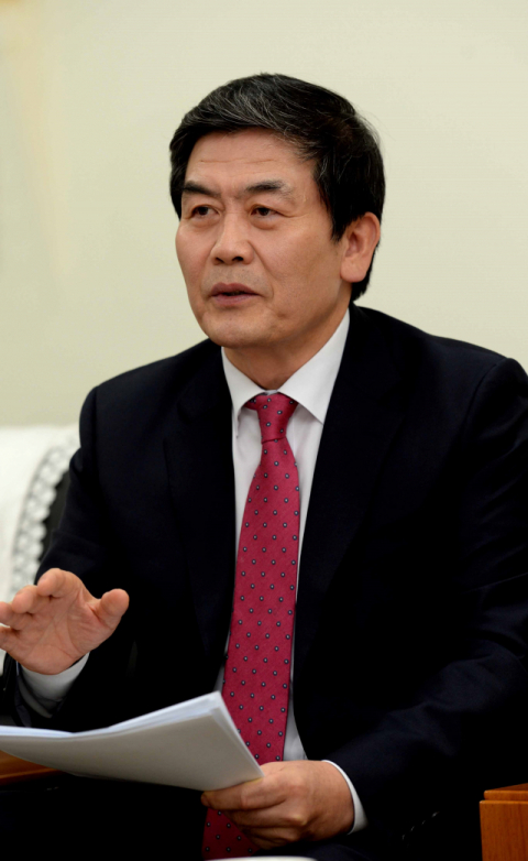 박영석 대표가 2일 매일신문과의 인터뷰에서 이번 재단 사태와 관련해 대구문화재단이 나아가야 할 방향에 대해 얘기하고 있다. 박노익 기자 noik@msnet.co.kr