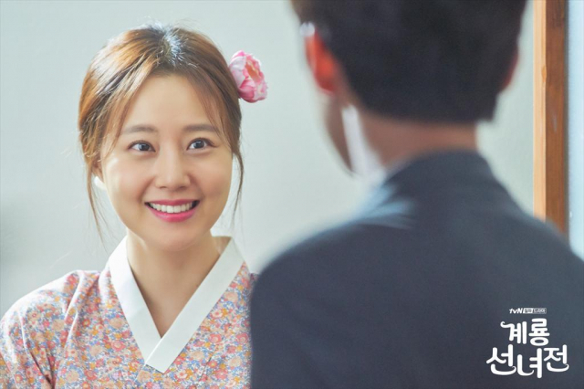 [화보] 계룡선녀전 문채원 미모로 열일…선녀 나오는 한국 드라마 역사 전환점? tvN