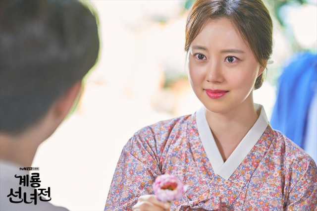 [화보] 계룡선녀전 문채원 미모로 열일…선녀 나오는 한국 드라마 역사 전환점? tvN