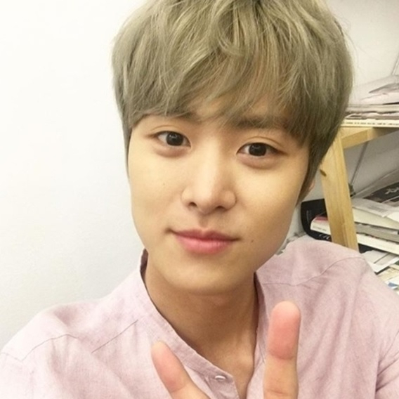 사진. 공명 sns