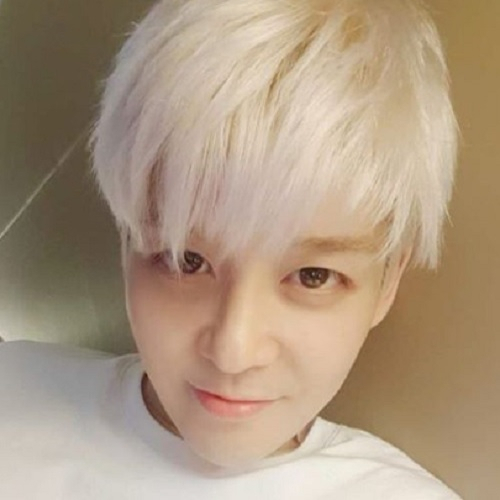사진. 젝스키스 강성훈