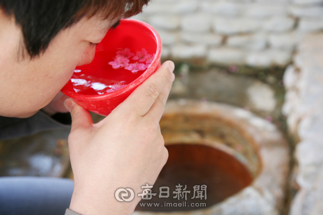 Mineral water.