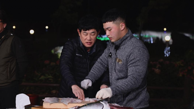 도시어부에 출연한 마이크로닷 / 사진 출처 : 마이크로닷 인스타그램