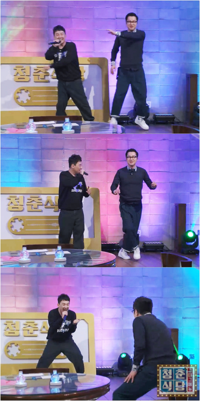 사진. UMAX