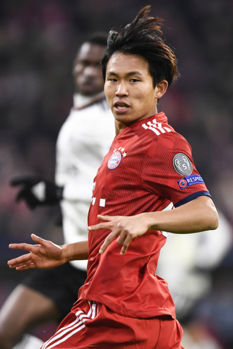 정우영(바이에른 뮌헨)이 28일(한국시각) 독일 뮌헨 푸스발 아레나에서 열린 UEFA 챔피언스리그 벤피카 리스본과의 경기에서 뛰고 있다. EPA연합뉴스