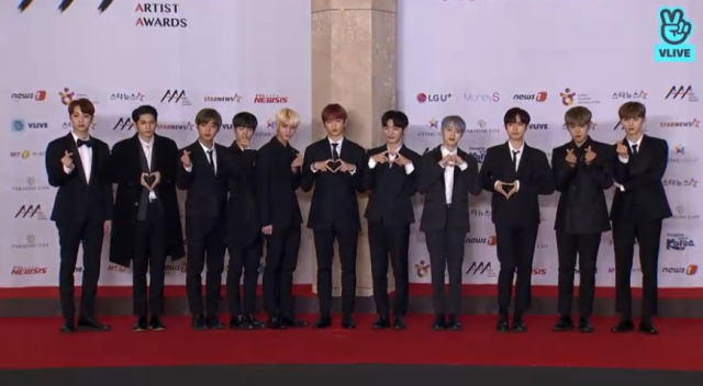 2018 AAA 레드카펫 워너원. AAA VLIVE 생중계 캡처 #2018 AAA