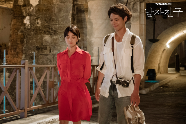 tvN 드라마 남자친구가 28일 첫방에서 시청률 8.7%를 기록하며 쾌조의 출발을 보였다. tvN