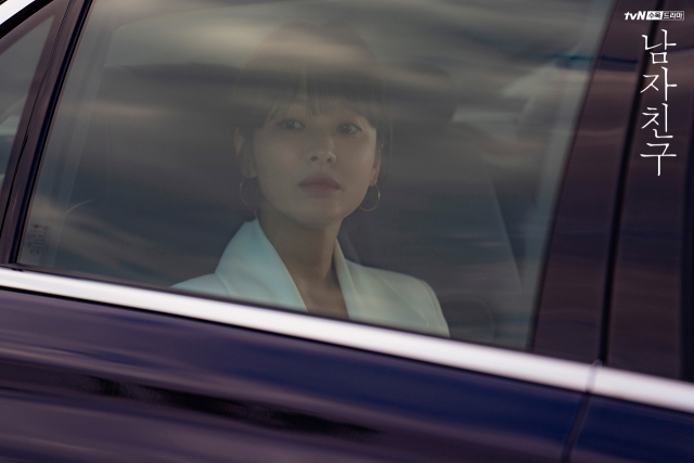 tvN 드라마 남자친구가 28일 첫방에서 시청률 8.7%를 기록하며 쾌조의 출발을 보였다. tvN