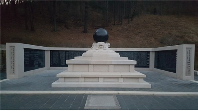 법전 큰 스님의 사리 23과와 함께 살아생전 가르침을 담아 만든 부도탑. 도림사 제공