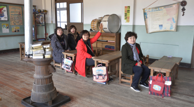 군위군 산성면 화본리 옛 산성중학교를 리모델링한