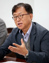 엄창옥 경북대 교수