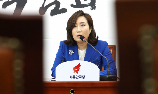 자유한국당 전주혜 조강특위위원이 14일 오전 국회에서 조직강화특별위원회 경과 설명을 하고 있다. 연합뉴스