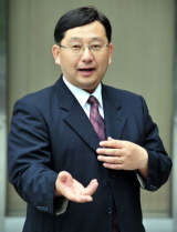 호사카 유지