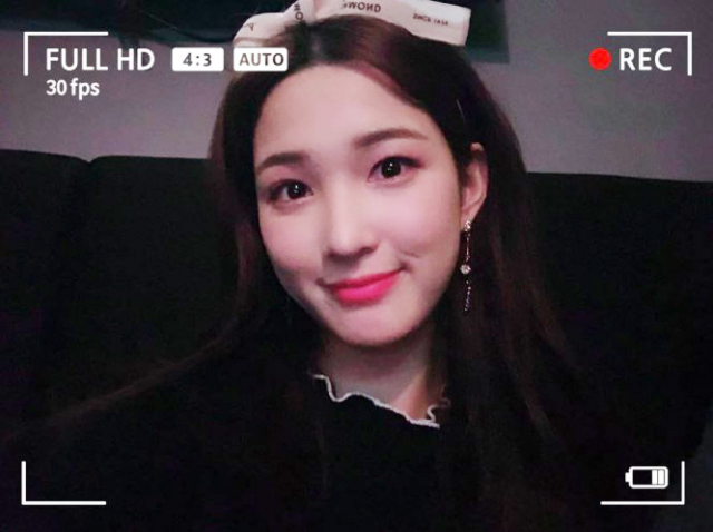 율희. 율희 SNS 캡처