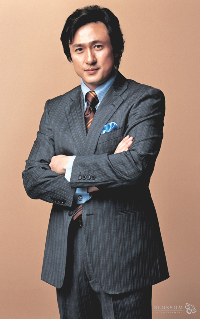 사진. 블러썸 엔터테인먼트