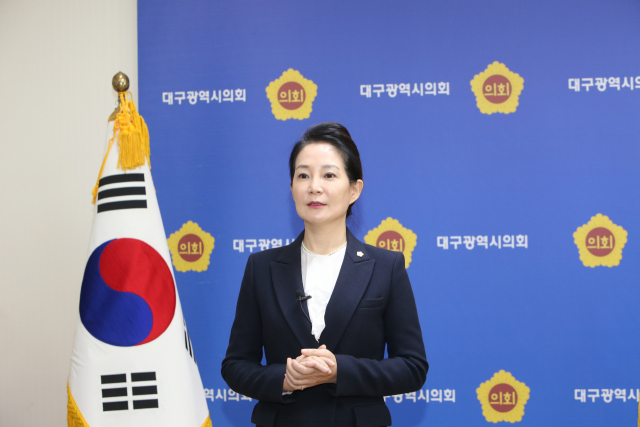 배지숙 대구시의회 의장은 먹는 물 문제 해결과 통합신공항 건설, 대구시 신청사 추진 등 대구 현안을 위해 적극 노력하겠다고 말했다. 대구시의회 제공