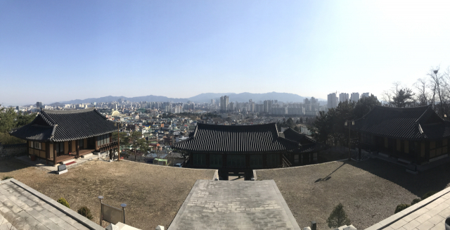구암서원에서 바라 본 대구 시내 전경. 북구청 제공