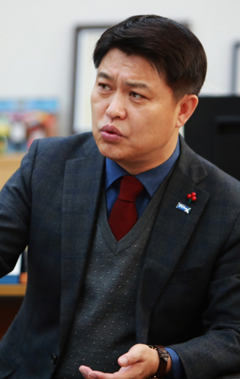 이희진 영덕군수가 탈원전 피해와 관련 특별법제정을 포함한 정부 차원의 지원을 요구하고 있다. 영덕군 제공
