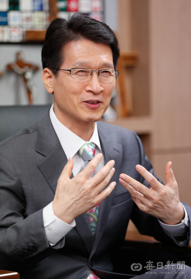 박병욱 대구기독교총연합회 대표회장은 우리사회의 갈등을 해소하려면 어릴 때부터 공감교육이 필요하다고 강조하고 있다. 우태욱 기자 woo@imaeil.com