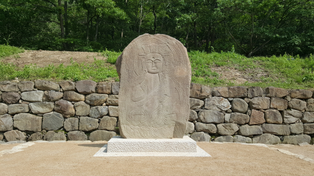 고령군은 현재 경북도 유형문화재인 개포동 석조관음보살좌상을 국가지정문화재(보물)로 승격한다고 22일 밝혔다. 고령군 제공