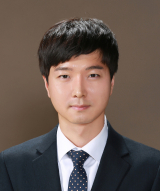 제48기 사법연수원을 차석으로 수료한 영남대 약대 출신 이제하 씨.