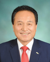 김영만 군위군수