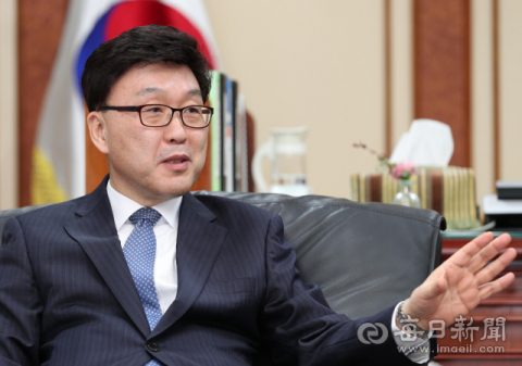 이달 퇴임을 앞둔 사공 원장이 퇴임 소회를 밝히고 있다. 정운철 기자 woon@imaeil.com