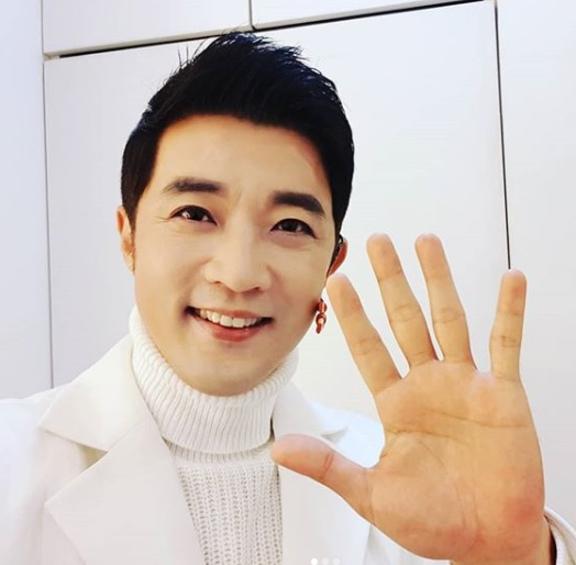 사진. 안재욱 인스타그램