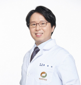 위강한의원 분당점 홍욱기 원장