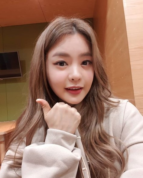 방송인 서유리가 최근 불거진 성형설에 대해 인스타그램을 통해 해명했다. 서유리 인스타그램