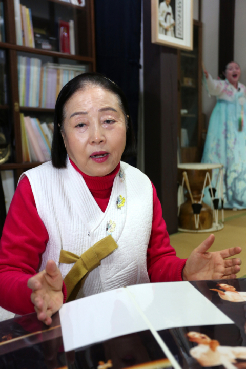 정순임 명창이 11일 경주시 서부동 판소리 전수관에서 지난 2002년 
