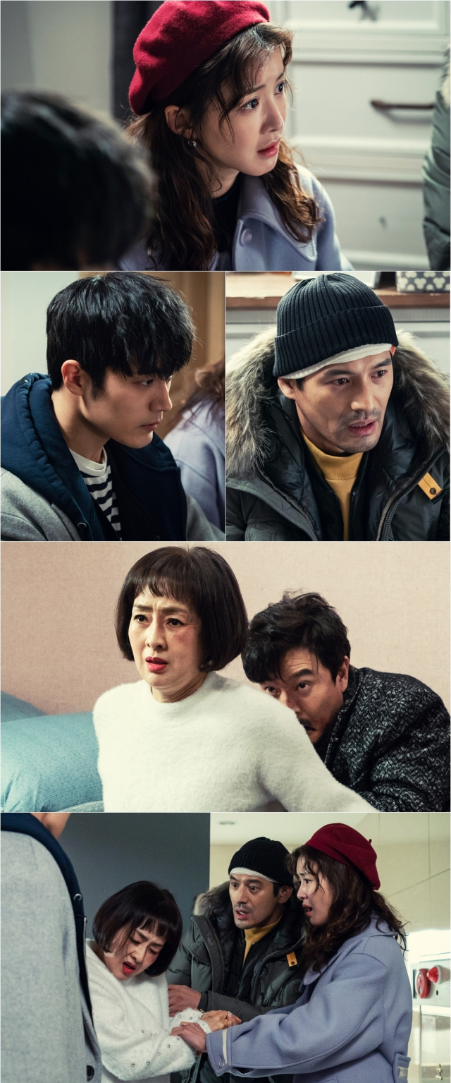 사진. 초록뱀미디어