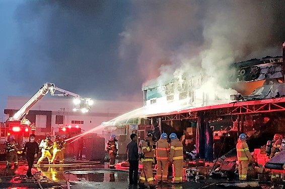 22일 광주 화재 현장. 광주 광산소방서 제공