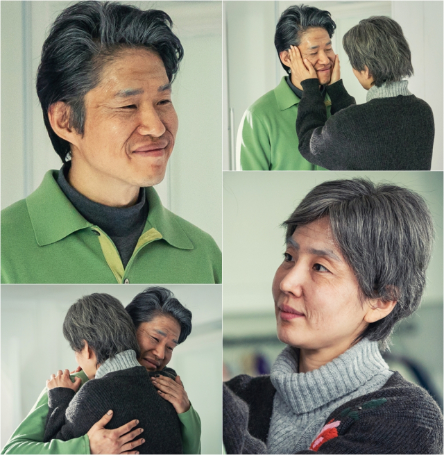사진. 초록뱀미디어
