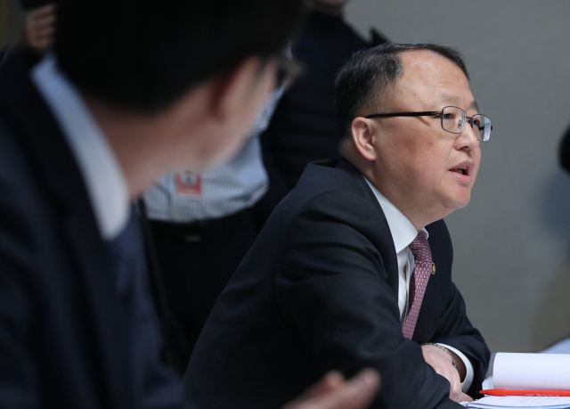 한승희 국세청장이 22일 오전 서울 세종로 정부서울청사에서 열린 