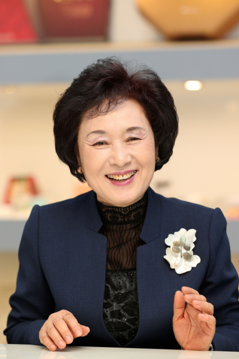 40년 가까이 기업을 키워온 이성월 (주)다담 대표는 앞으로 후배 여성 경제인들의 앞길을 닦아주는 역할을 하고 싶다고 했다. 정운철 기자 woon@imaeil.com