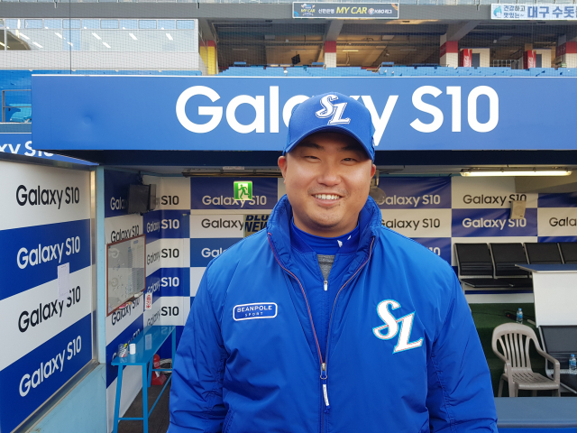삼성 라이온즈 외국인 투수의 통역을 담당하는 알렉스 윤. 올해로 3번째 시즌을 맞이하는 그는 맥과이어와 헤일리의 대구 생활 적응에 아무 문제가 없다고 자신했다. 김병훈 기자