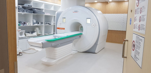 정부의 건강보험 보장성 강화대책의 후속조치로 오는 11월부터 복부·흉부 MRI 검사에 대한 건보 적용이 확대된다. 매일신문DB