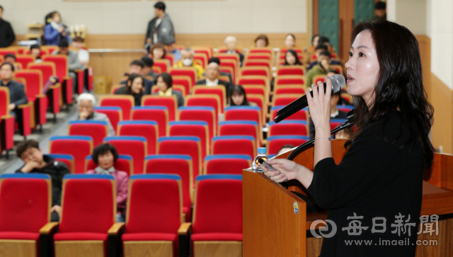 3일 대구시립중앙도서관에서 가습기살균제사건과 4·16세월호 참사 특별조사위원회 주최로 가습기살균제 참사 피해자 대구지역 설명회가 열리고 있다. 성일권 기자 sungig@imaeil.com