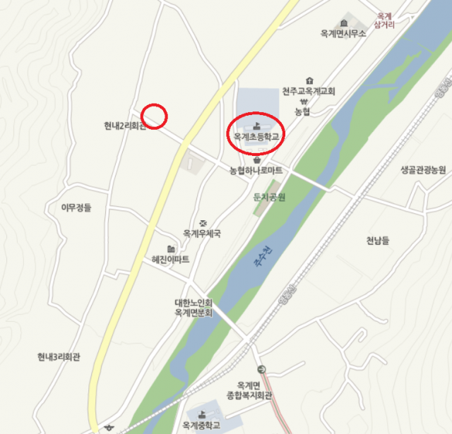 [속보] 강릉 옥계 산불 대피소 위치는? 크리스탈밸리센터(왼쪽 원), 옥계초등학교 체육관(오른쪽 원) 네이버 지도