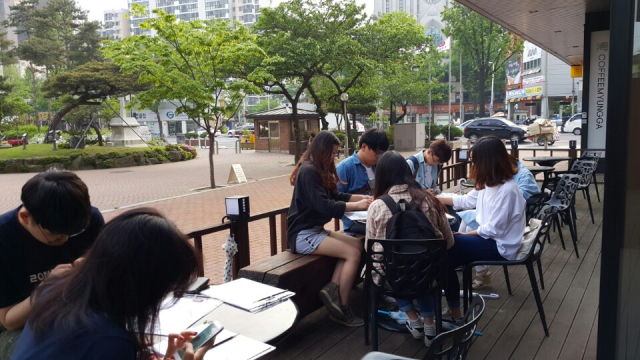 2018년 대구시 중구 계산성당 앞 DCU갤러리 테라스에서 