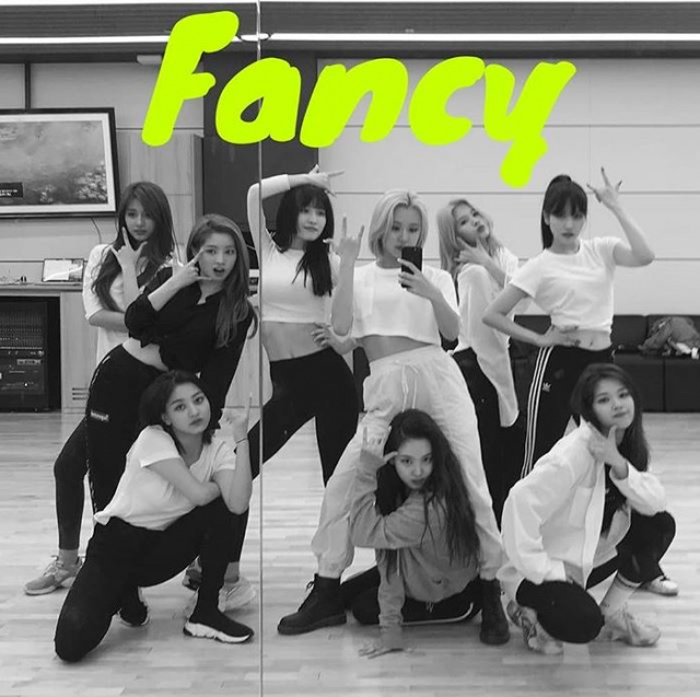 사진 제공=트와이스 인스타그램