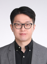 이성욱 웃는얼굴아트센터 신임 관장