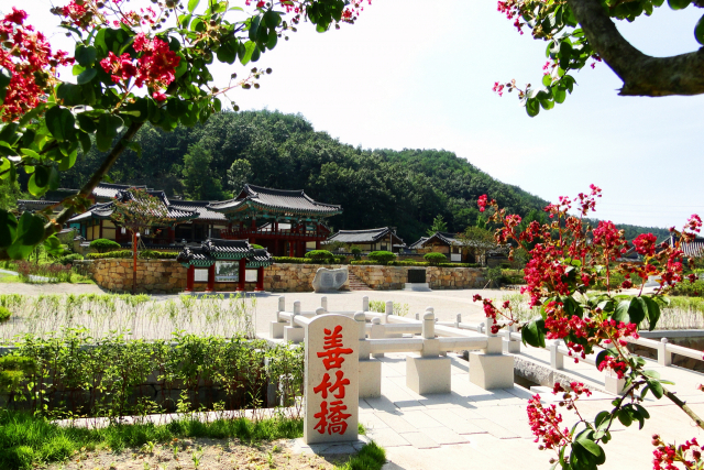 여헌 선생은 교육과 제향이라는 고유 기능과 역할을 중요하게 생각하며, 영천시 임고면 임고서원 중수에 온 힘을 쏟았다. 전병용 기자
