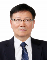 문재인 대통령은 23일 오후 신임 통일부 차관에 서호 국가안보실 통일정책비서관을 임명했다. 연합뉴스