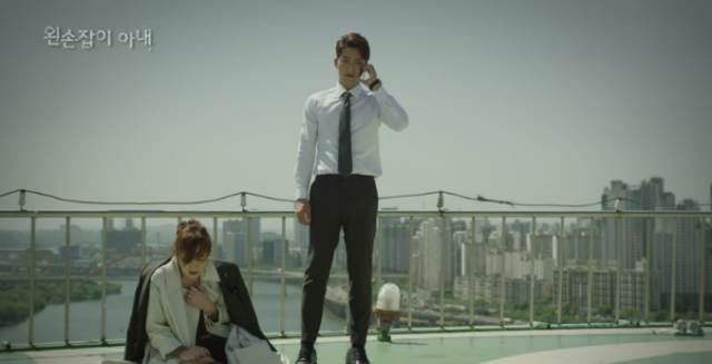 24일 KBS2 일일드라마 왼손잡이 아내 98회에서는 오회장(최재성)으로부터 자살로 위장된 청부살인을 당할뻔했던 조애라(이승연)가 박수호(김진우)로부터 구출됐다. KBS2