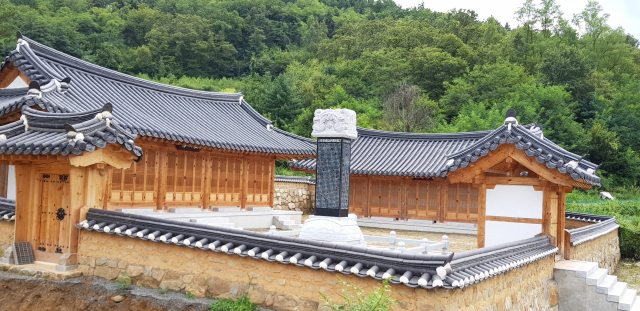 경북 칠곡군 석적읍에 있는 인동장씨 문중 재실 침류정. 이주형 기자