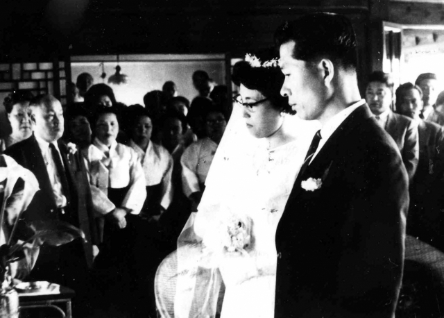 고(故) 김대중 전 대통령 부인 이희호 여사가 10일 별세했다. 향년 97세. 김대중평화센터 관계자는 연합뉴스와의 통화에서 